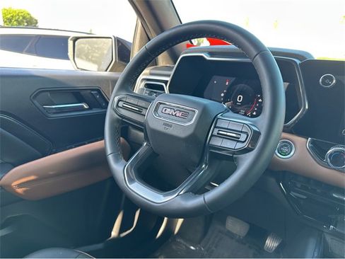 Certified 2023 GMC Canyon AT4 image 27