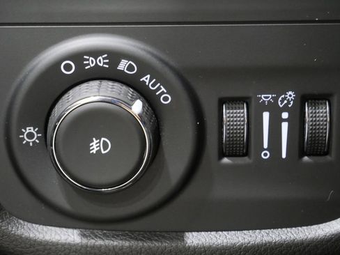 Used 2022 Jeep Grand Cherokee L Limited w/ Luxury Tech Group II image 15