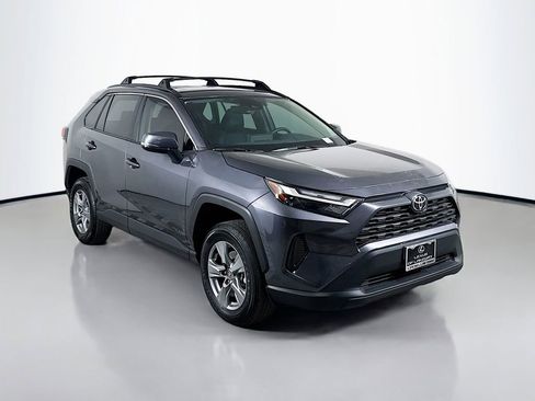 Used 2025 Toyota RAV4 XLE image 3