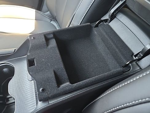 Used 2025 Jeep Grand Cherokee L Limited w/ Luxury Tech Group II image 70