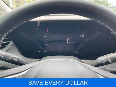 Used 2024 Buick Encore GX Avenir w/ Avenir Convenience Package FWD image 10