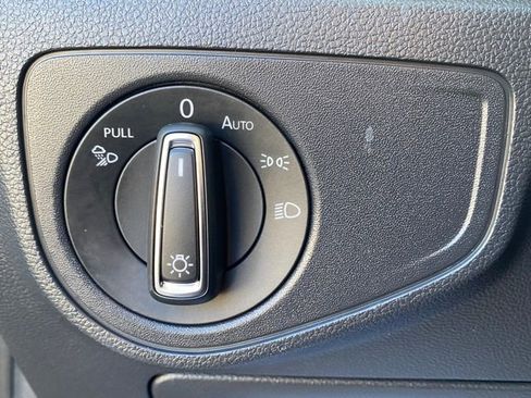 Used 2021 Volkswagen Atlas SEL R-Line image 51