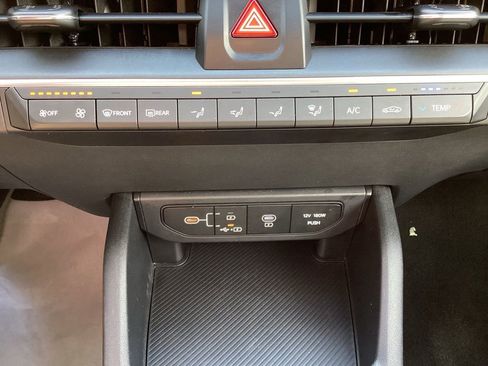 Used 2025 Kia K4 FWD image 17