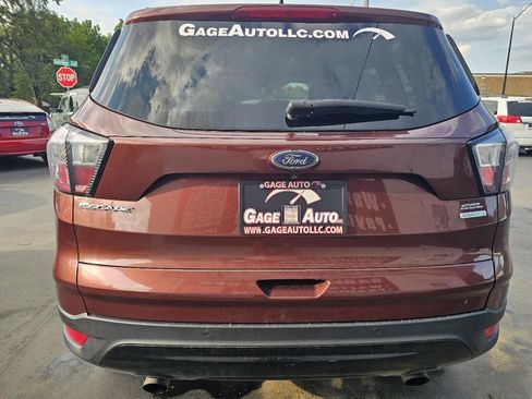 Used 2018 Ford Escape SEL w/ SEL Sport Appearance Package FWD image 9