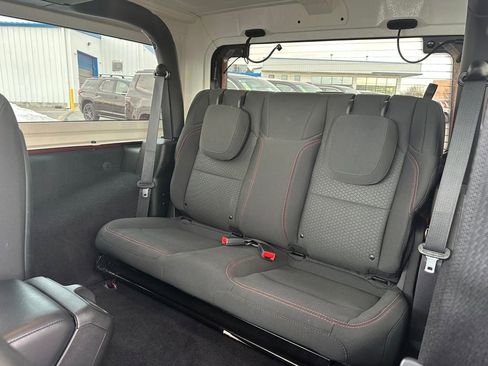 Used 2021 Jeep Wrangler Rubicon image 12