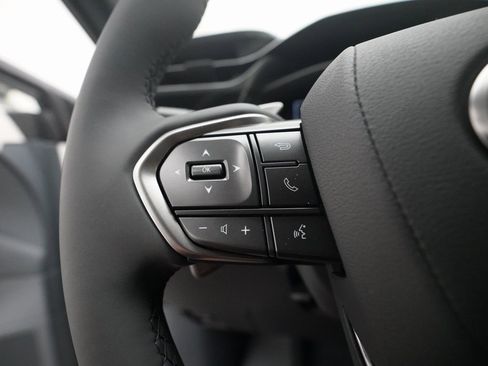 Used 2025 Lexus RZ 300e image 17