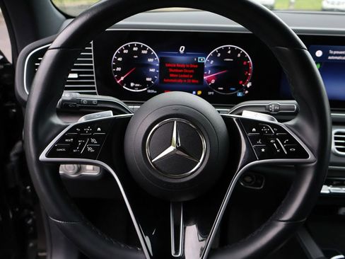 Used 2025 Mercedes-Benz GLE 350 4MATIC image 34