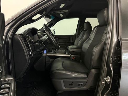 Used 2018 RAM 1500 Rebel w/ Ram 1500 Black Rebel Group AWD/4WD image 9
