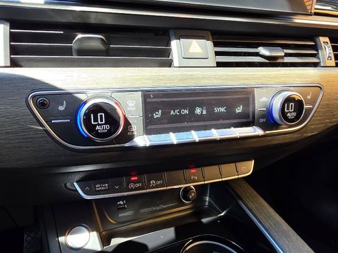 Used 2021 Audi A4 2.0T Premium w/ Convenience Package AWD/4WD image 19