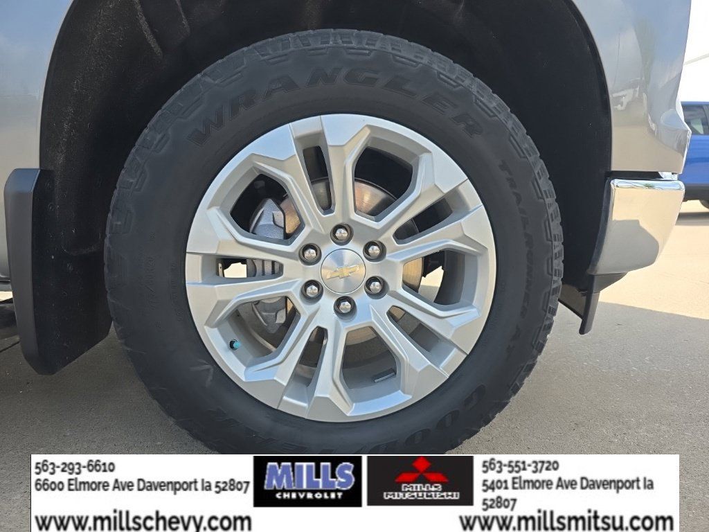 Used 2023 Chevrolet Silverado 1500 LTZ w/ LPO, Dark Essentials Package AWD/4WD image 21