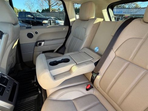 Used 2017 Land Rover Range Rover Sport HSE AWD/4WD image 40