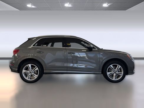 Used 2022 Audi Q3 2.0T Premium w/ Convenience Package AWD/4WD image 8