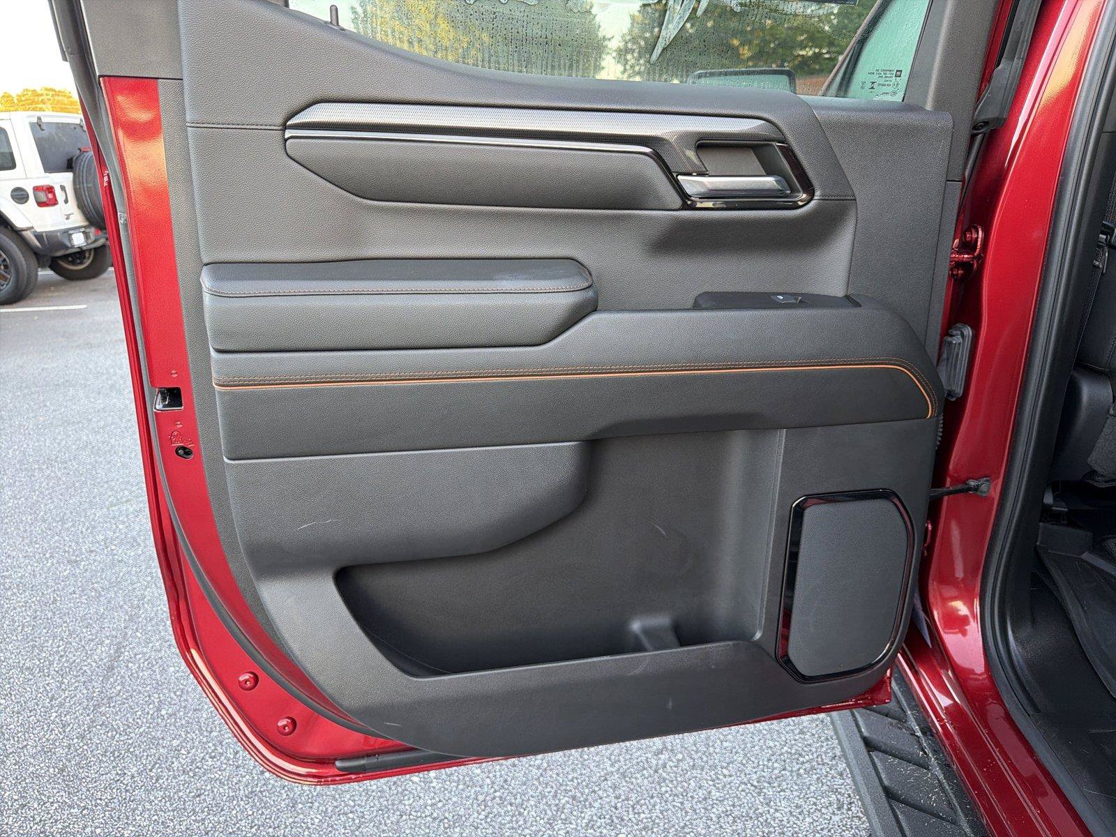 Used 2024 GMC Sierra 1500 AT4 w/ Technology Package AWD/4WD image 20
