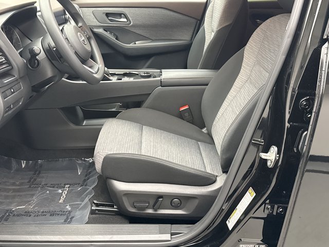 Used 2023 Nissan Rogue SV AWD/4WD image 11