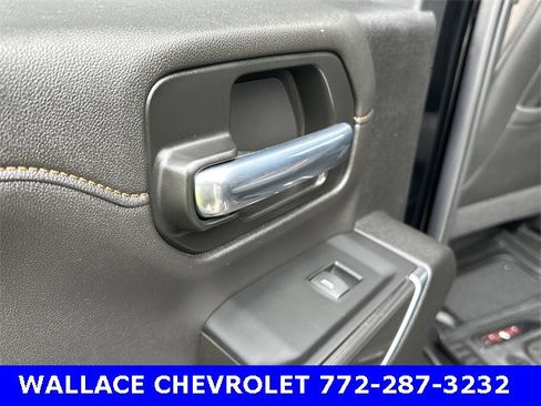 Certified 2022 GMC Sierra 2500 AT4 w/ Gooseneck/5TH Wheel Package image 14