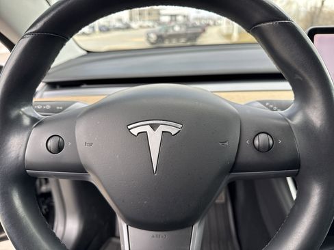 Used 2018 Tesla Model 3 Long Range image 14