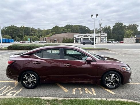 Certified 2022 Nissan Sentra SV w/ Trunk Package image 9