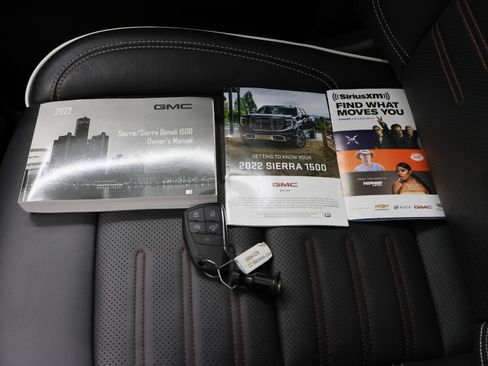 Used 2022 GMC Sierra 1500 AT4X image 61