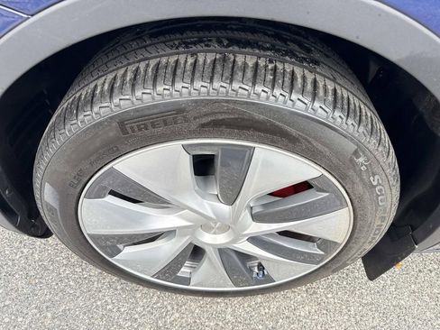 Used 2024 Tesla Model Y Long Range image 12