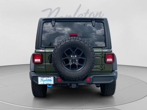 Used 2024 Jeep Wrangler Unlimited AWD/4WD image 7