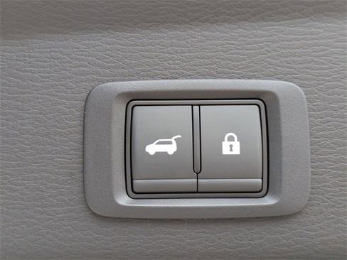 New 2026 Mitsubishi Outlander SE image 14