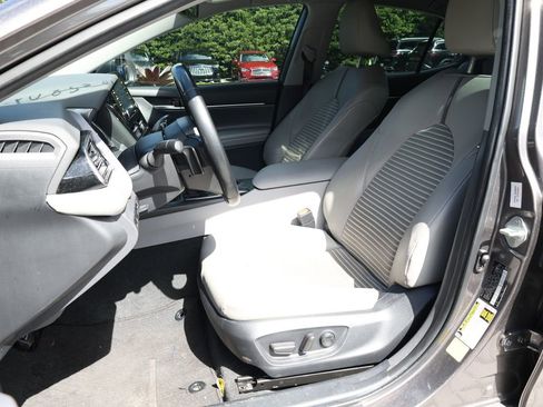 Used 2023 Toyota Camry SE w/ Convenience Package FWD image 13