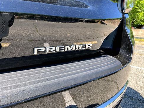 Used 2023 Chevrolet Tahoe Premier AWD/4WD image 10
