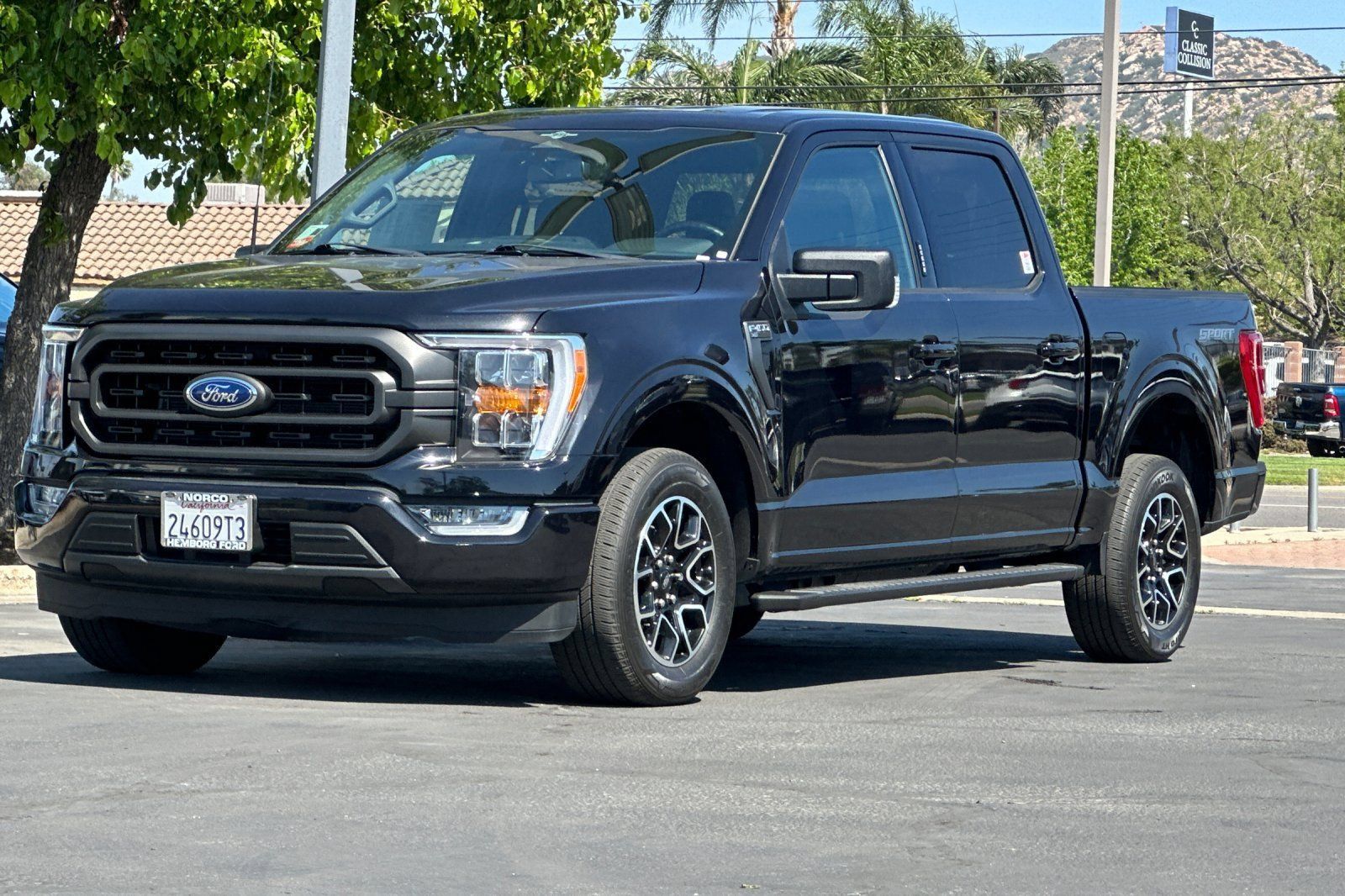 Used 2023 Ford F150 XLT w/ Equipment Group 302A High RWD image 8