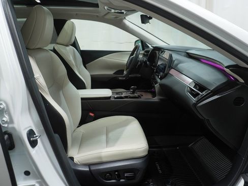 Used 2025 Lexus RX 350 Premium Plus w/ Convenience Package image 13