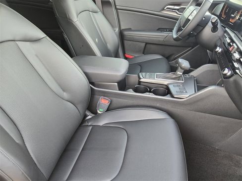 New 2026 Kia Sportage EX image 10