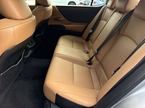 Certified 2025 Lexus ES 350 w/ Premium Package FWD image 23