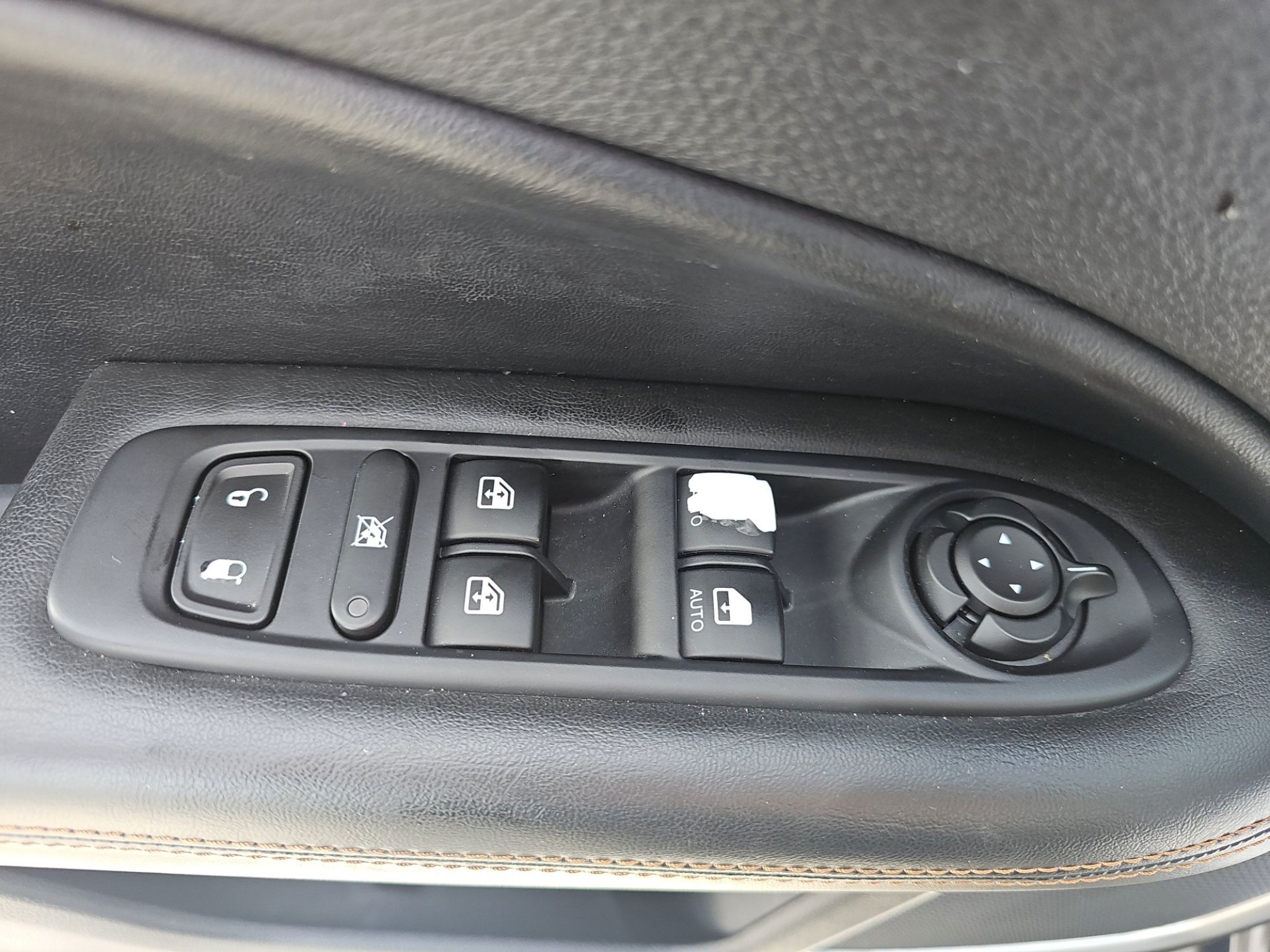 Used 2019 Jeep Compass Limited AWD/4WD image 17