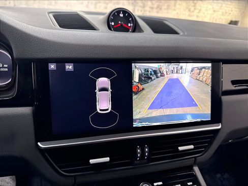 Used 2019 Porsche Cayenne AWD/4WD image 24