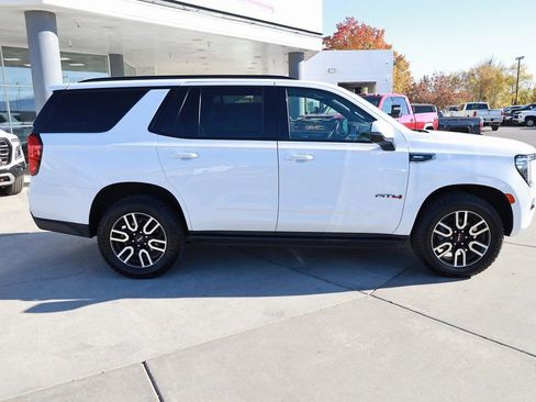 Used 2022 GMC Yukon AT4 image 7