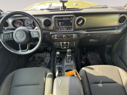 Used 2021 Jeep Wrangler Unlimited Sport w/ Sun And Sound Package AWD/4WD image 10