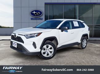 Used 2024 Toyota RAV4 LE video 1