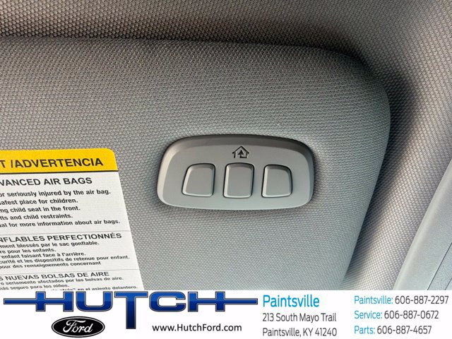 Used 2021 Ford Explorer Limited w/ Equipment Group 301A AWD/4WD image 39