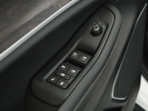 New 2026 Jeep Grand Cherokee Limited w/ Limited Altitude Package image 7