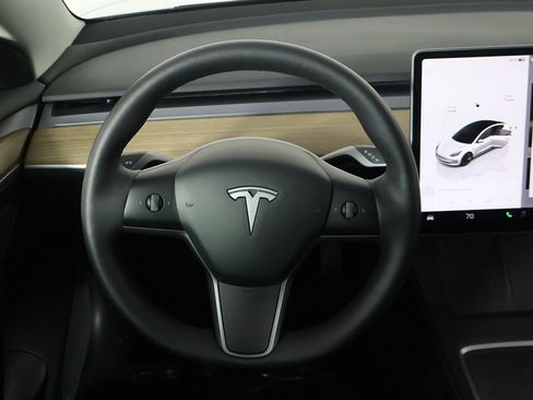 Used 2022 Tesla Model 3 Standard Range image 33