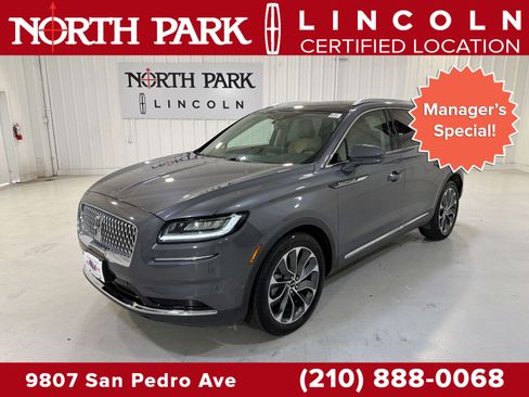 Used 2022 Lincoln Nautilus Reserve w/ Equipment Group 201A image 1