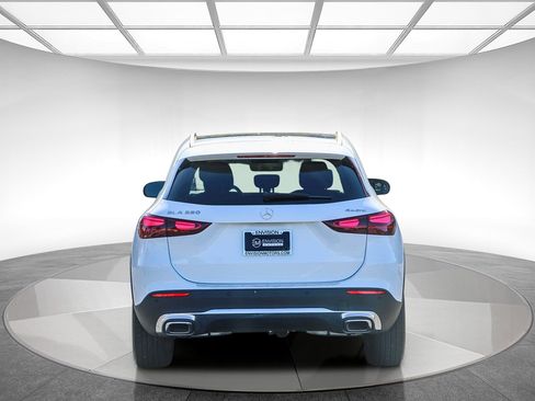 Certified 2025 Mercedes-Benz GLA 250 4MATIC image 3