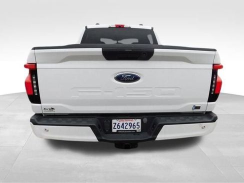 Used 2023 Ford F150 Lightning XLT image 9
