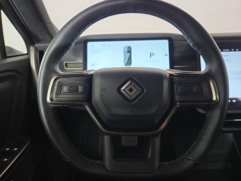 Used 2025 Rivian R1S Adventure AWD/4WD image 28