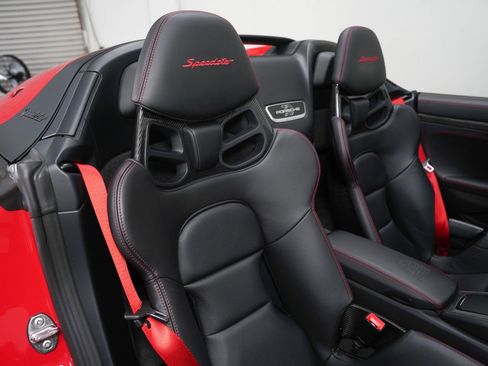 Used 2019 Porsche 911 Speedster RWD image 29