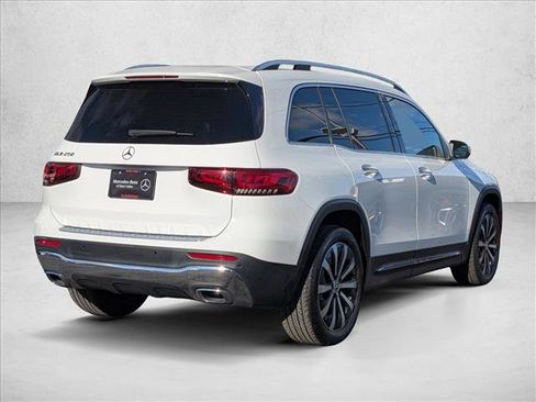 Used 2022 Mercedes-Benz GLB 250 image 5