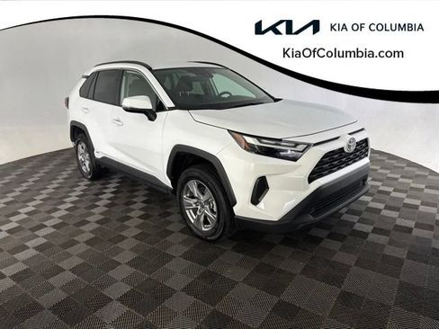 Used 2025 Toyota RAV4 XLE AWD/4WD image 1