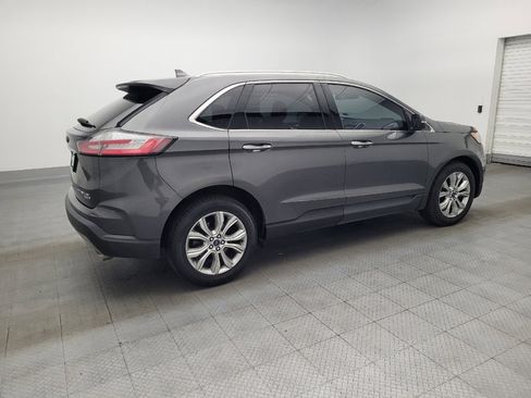 Used 2019 Ford Edge Titanium image 10