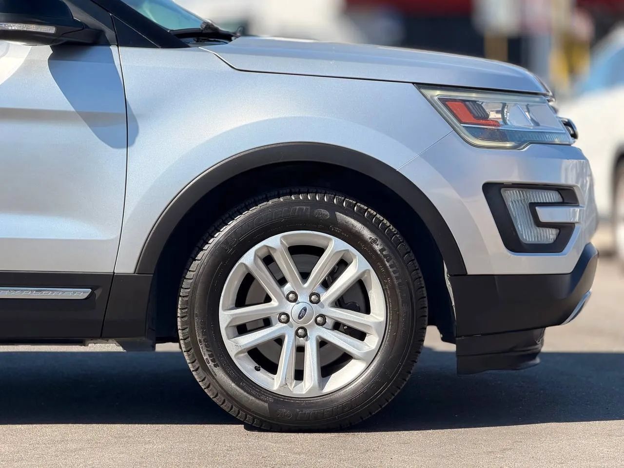 Used 2017 Ford Explorer XLT FWD image 21
