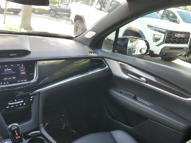 Used 2023 Cadillac XT6 Sport w/ LPO, Floor Liner Package AWD/4WD image 19