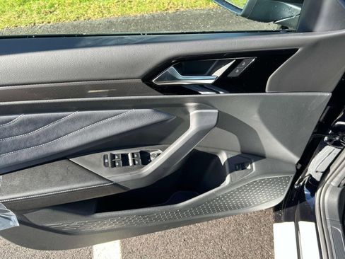 New 2026 Volkswagen Jetta SEL image 11